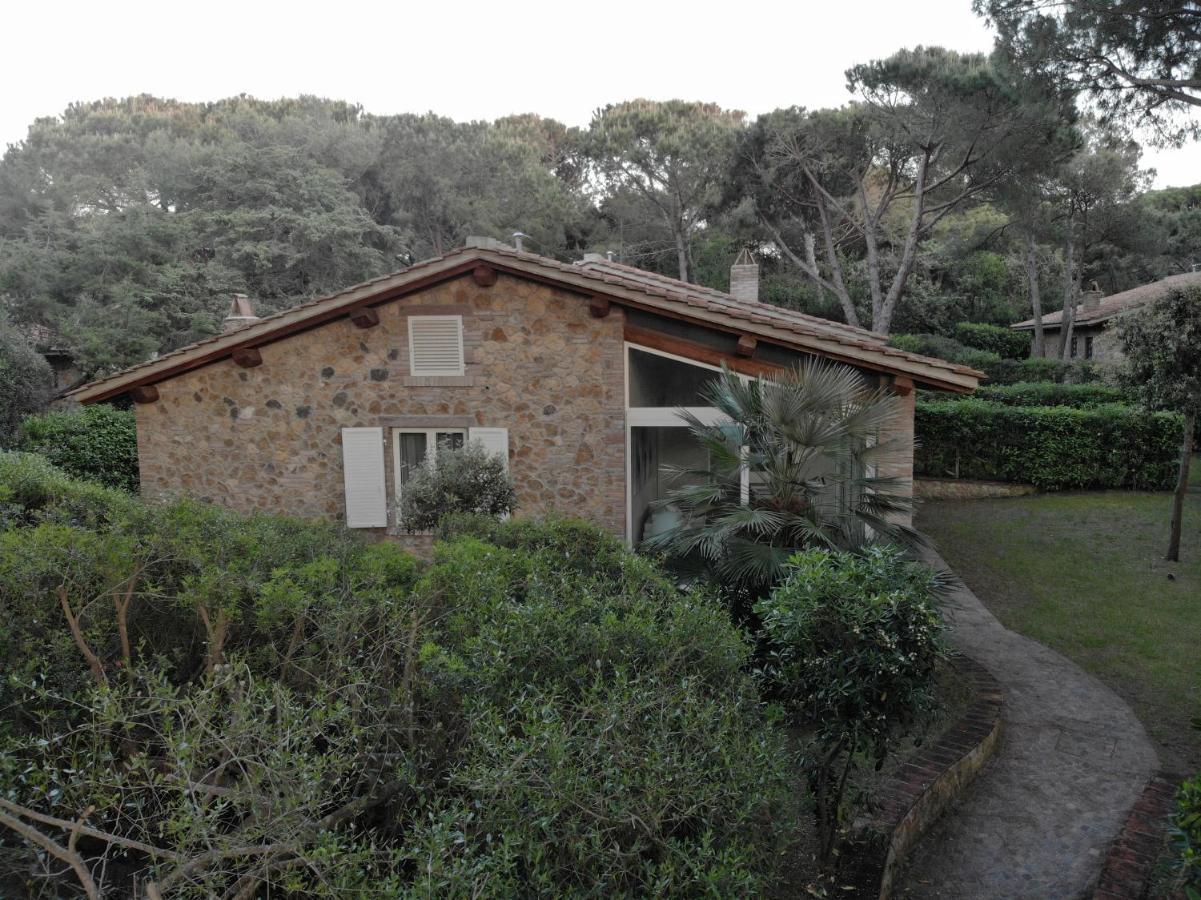 Villaggio I Sorbizzi Marina Di Bibbona Kültér fotó