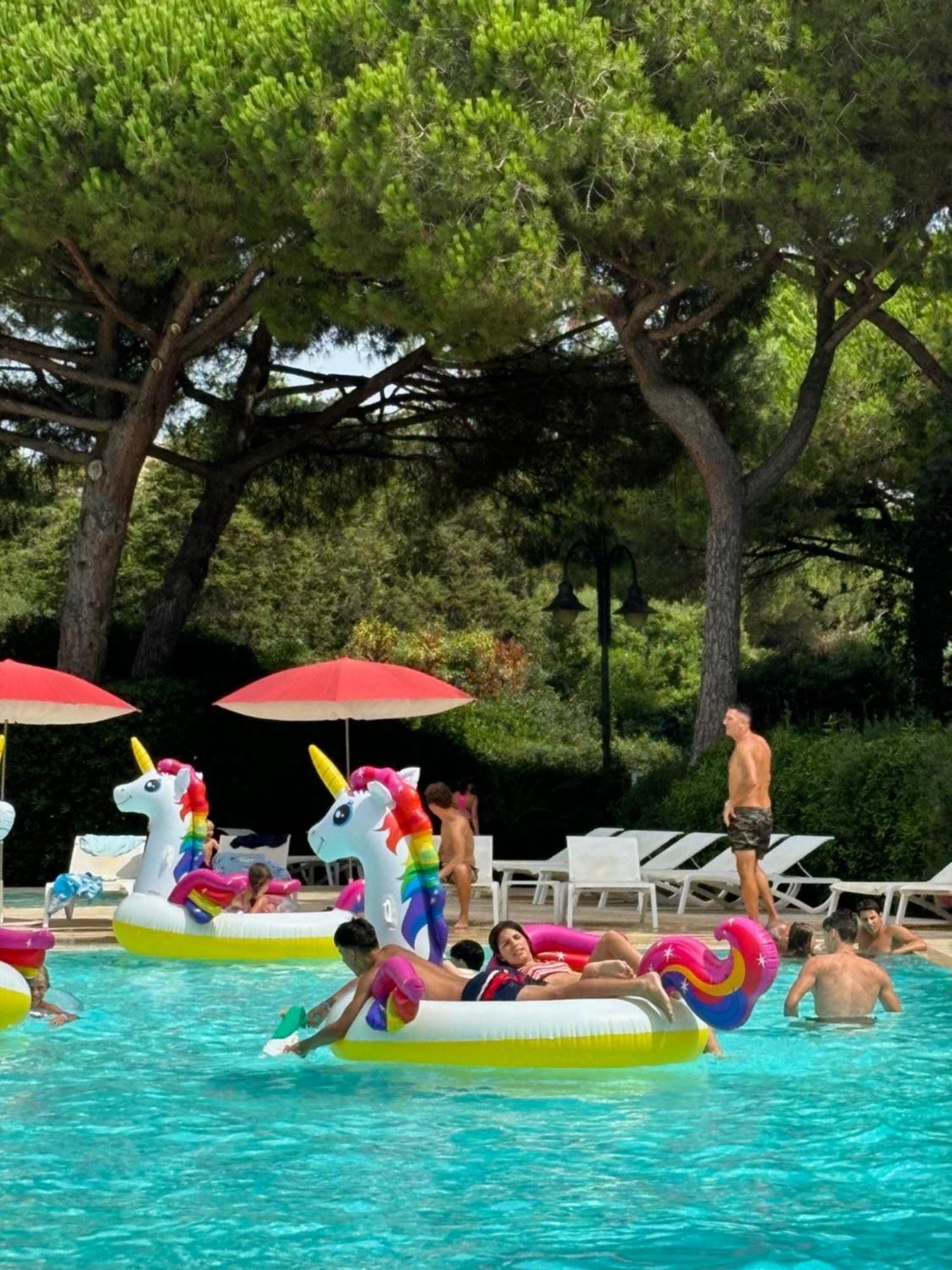 Villaggio I Sorbizzi Marina Di Bibbona Kültér fotó
